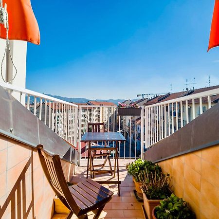 Ampia Mansarda E Terrazzo 10 Minuti Dal Centro Apartamento Turim Exterior foto