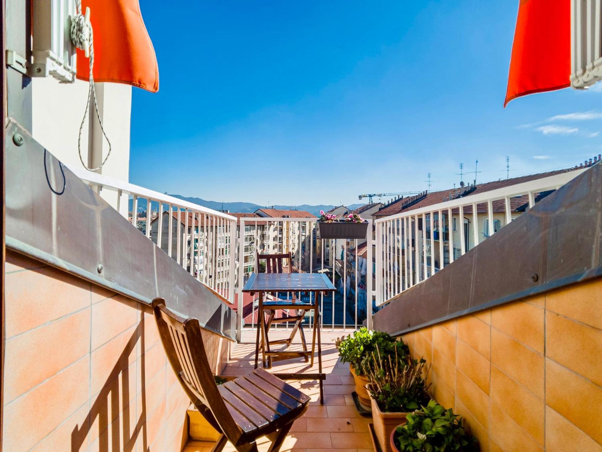 Ampia Mansarda E Terrazzo 10 Minuti Dal Centro Apartamento Turim Exterior foto